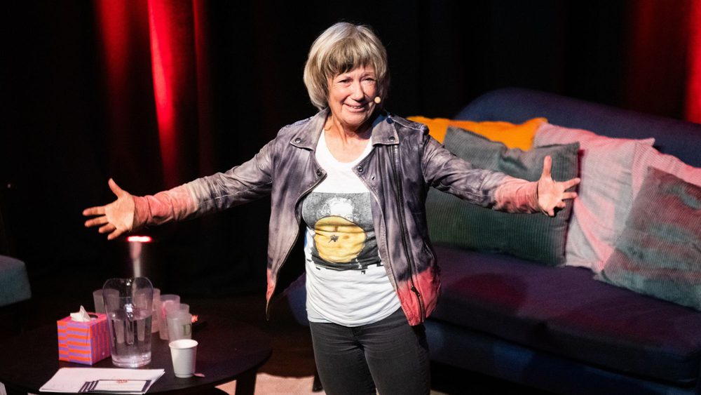 Kelly Leach The WOW Show heads to Athens | The WOW Foundation